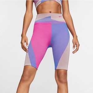 nike icon clash seamless shorts